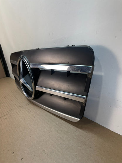 1998 to 2002 Mercedes CLK55 W208 Front Grill Grille AF85151