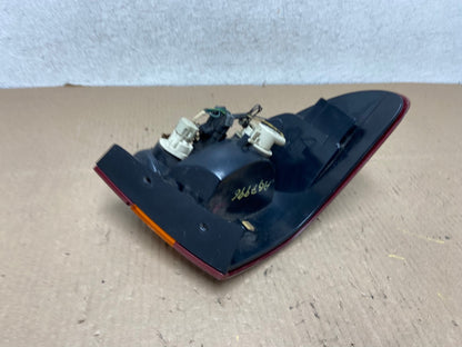2000-2002 Saturn SL S-Series Right Passenger RH Side Tail Light AG7996 LK4