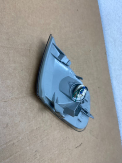 2001-2002 Toyota Corolla Left Driver Turn Signal/Marker Light AD53164