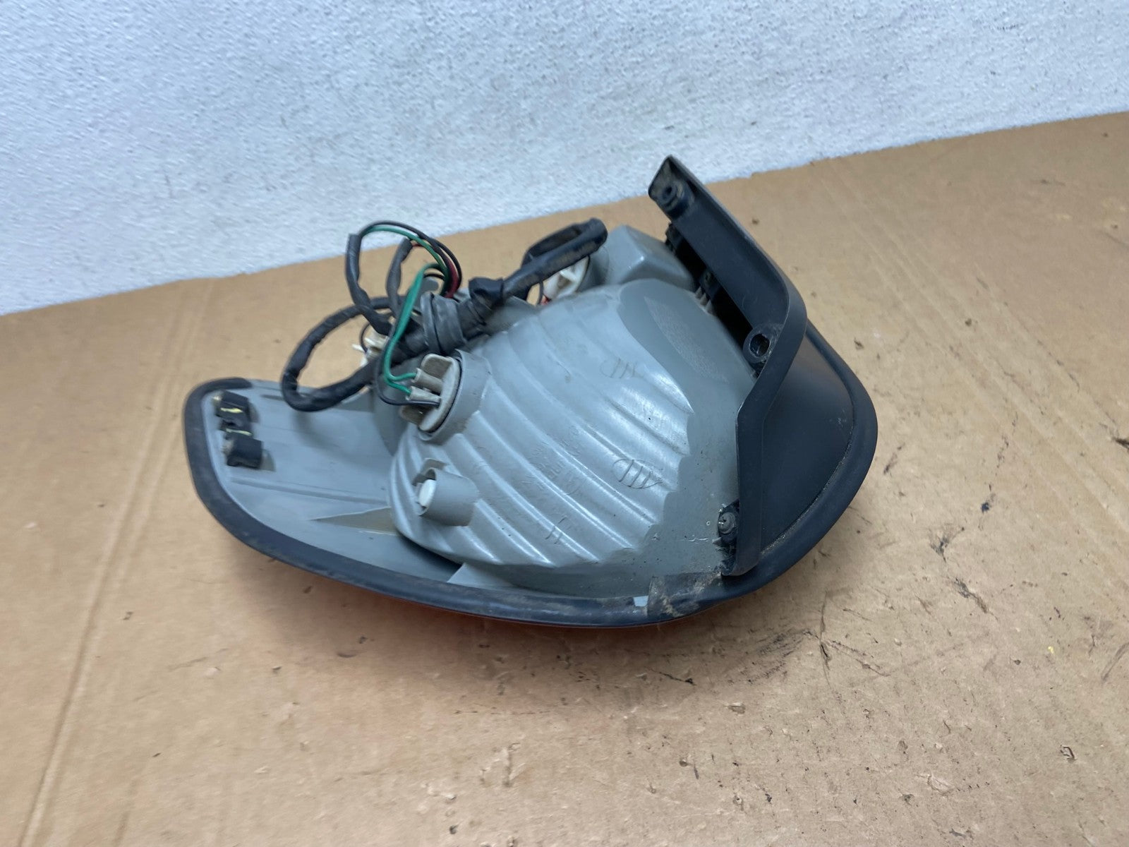 2005 to 2006 Hyundai Santa Fe Left Driver Side Tail Light AD3258 LK6