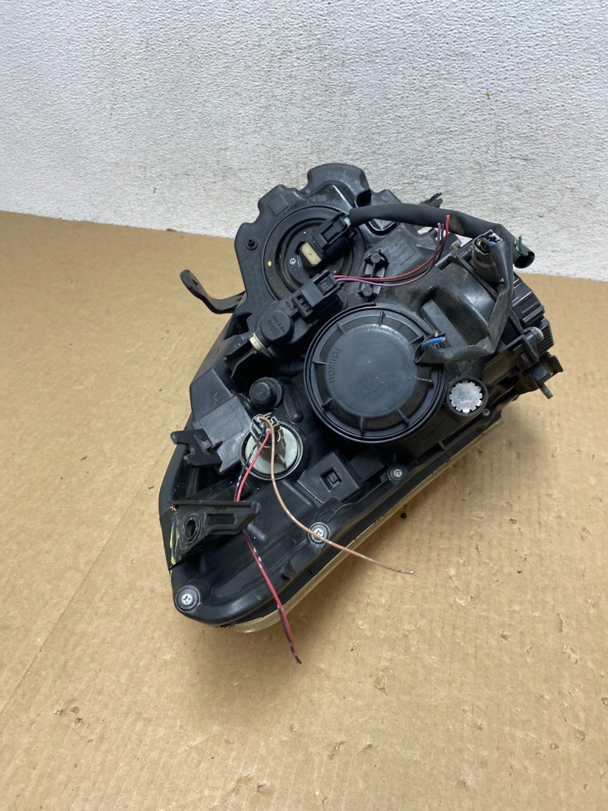 2008 to 2013 Nissan Rogue HID Xenon Headlight Left Driver Lh Side AF9664 DW10