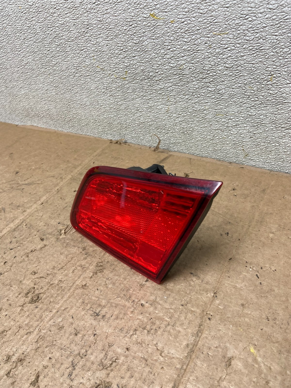 2010-2014 Subaru Legacy Right Passenger Rh Side Tail Light Inner Oem AA4274 DW1