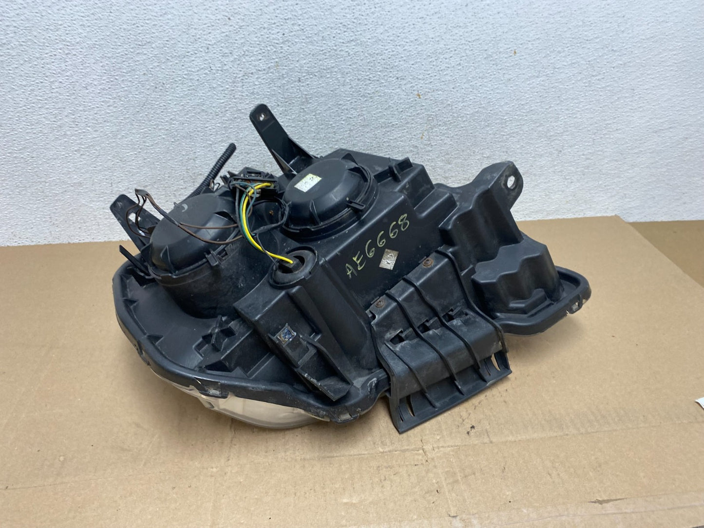2010 to 2015 GMC Terrain Halogen Left Driver Lh Side Headlight AE6668 DW6