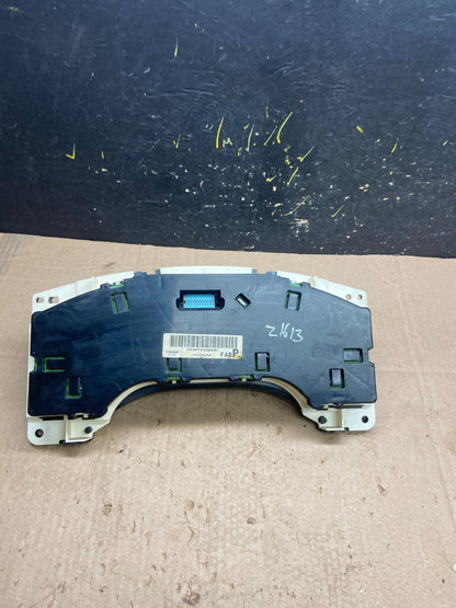 2004 to 2007 Chevrolet Express Speedometer Cluster Gauge OEM Z1613  DG4