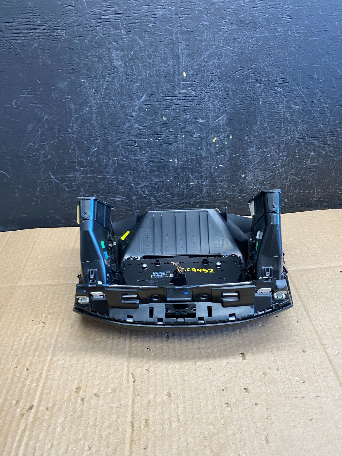 2015 to 2018 Ford Focus Center Radio Stereo Control Unit Trim ac9452 DG3