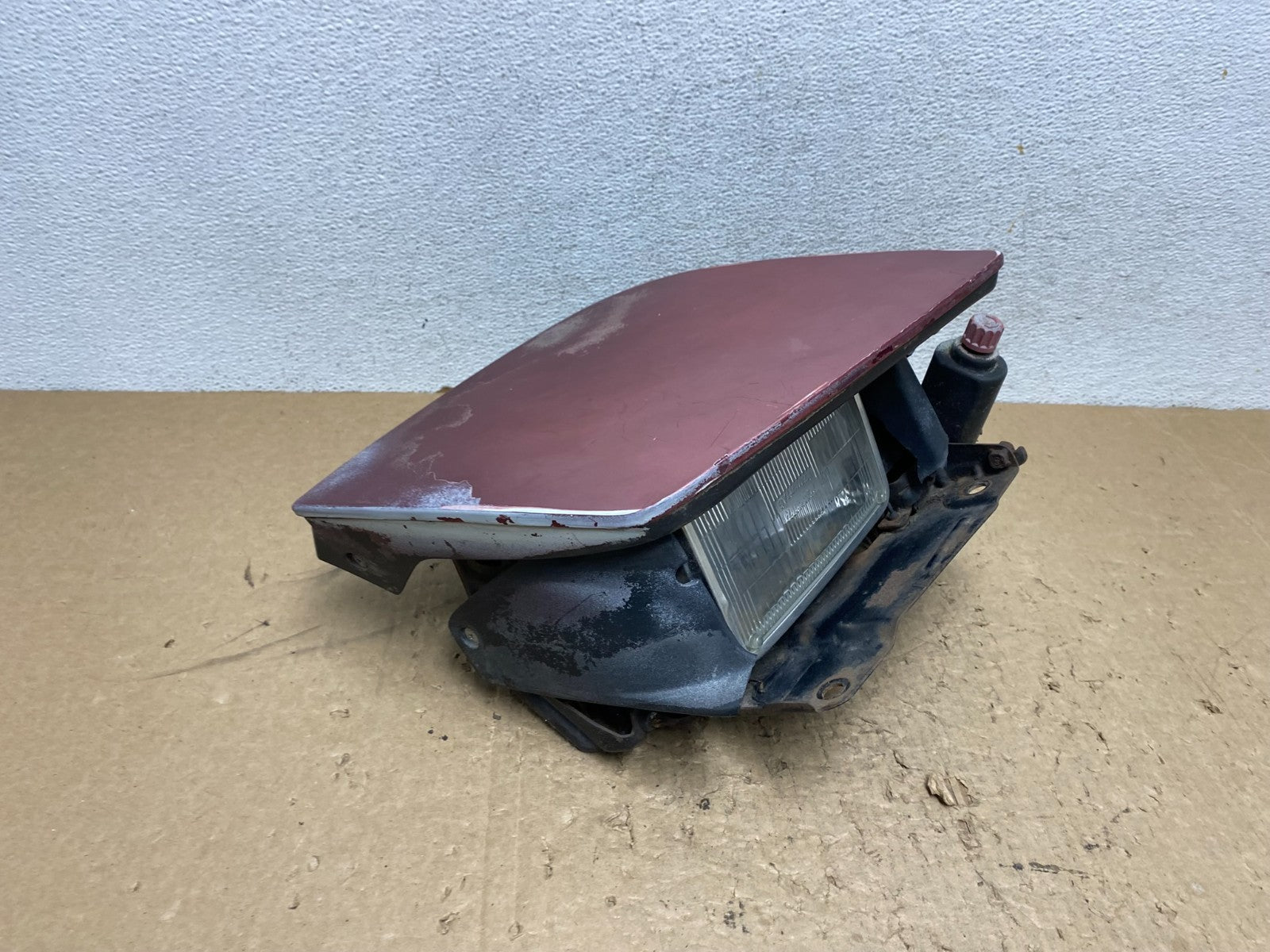 1991 to 1993 Mitsubishi 3000GT Right Passenger Headlight W Motor AG1422 DG2