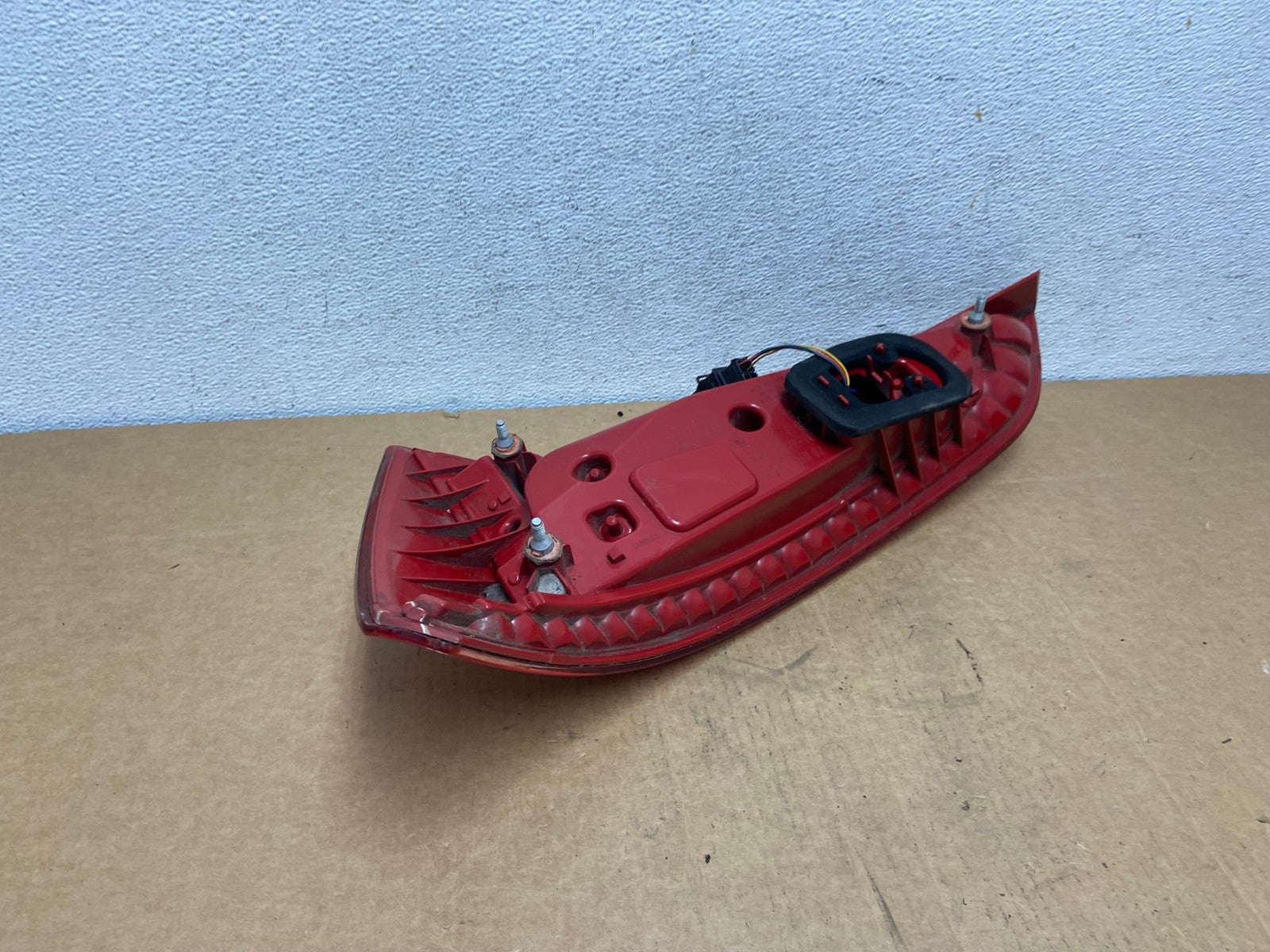 2009 to 2012 Audi Q5 Left Driver LH Side Tail light AD5437 LK4