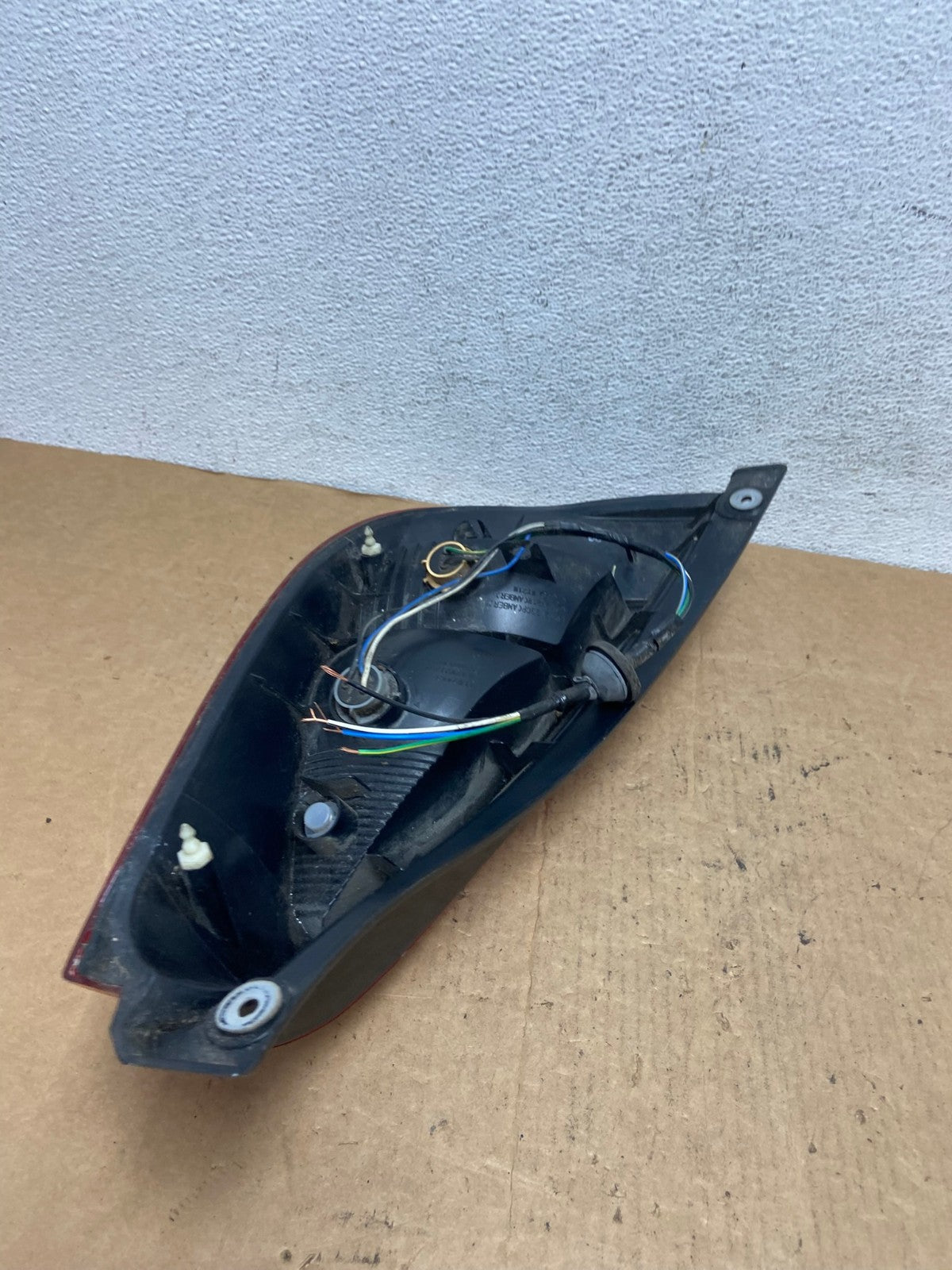 2002 to 2004 Suzuki Aerio Wagon Left Driver LH Tail Light AD4726 LK5