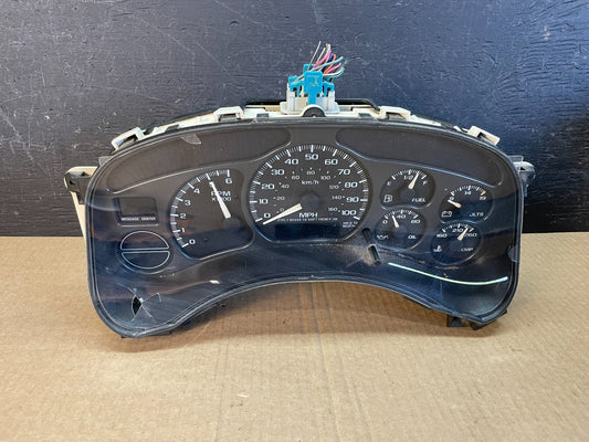 2002 GMC Yukon Speedometer Cluster Gauge AF3568 DG0