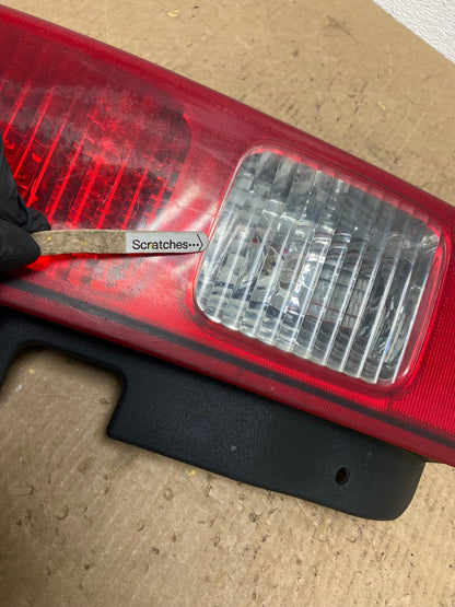2006 to 2008 Hummer H3 Right Passenger Side Tail Light OEM AA1113 DW3