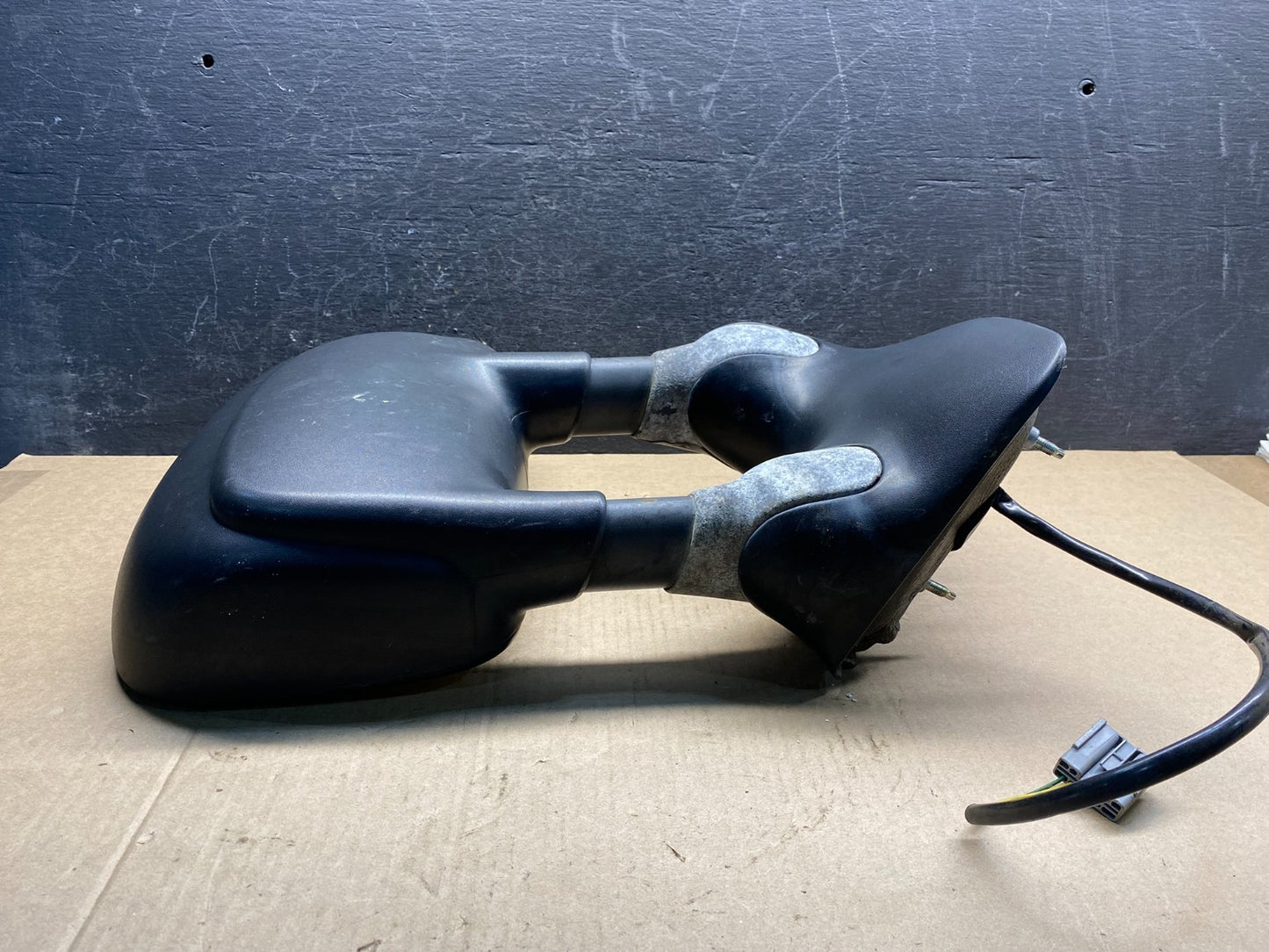 1999 to 2007 Ford F250 F350 F550 Duty Right Passenger RH Side Mirror AG3630 DW3