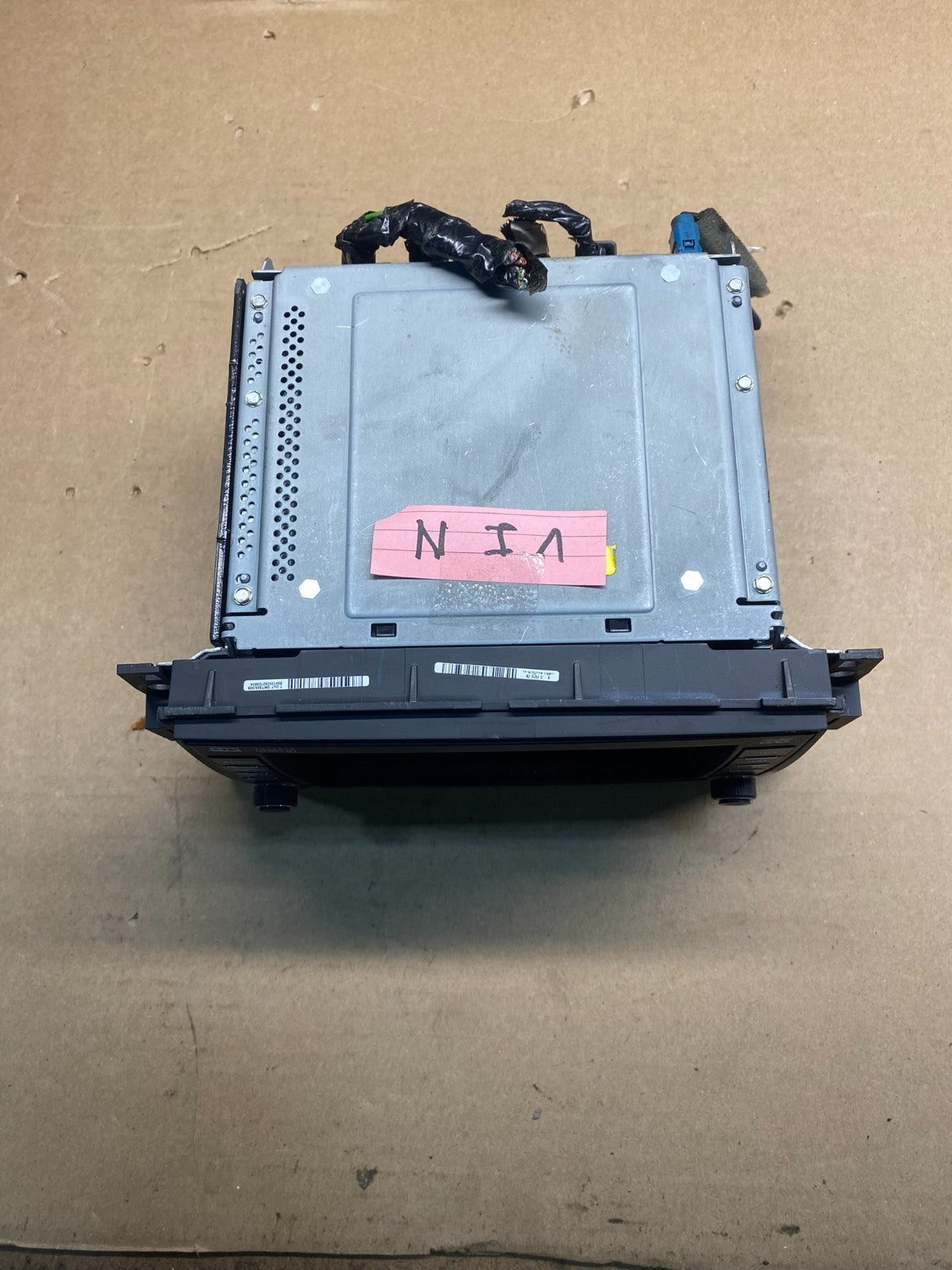 2007 - 2009 Saturn Outlook Navigation Radio CD Player Radio Aux Input  AB7170 DG4