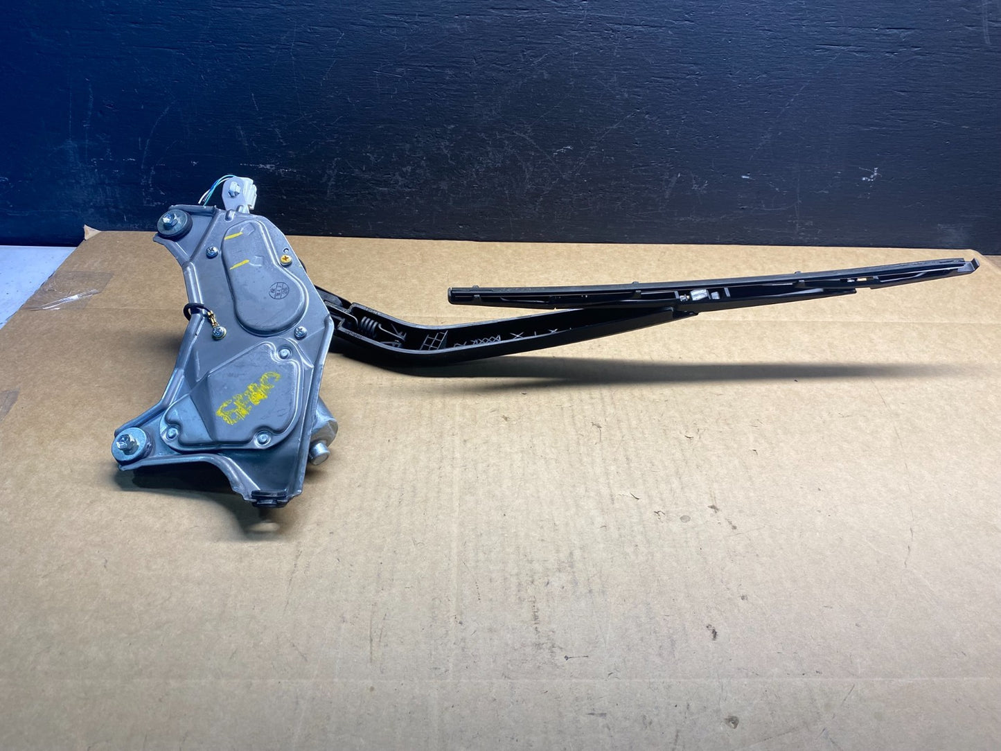 2004 to 2009 Toyota Prius Rear Wiper Windshield Motor ac2777 DG5
