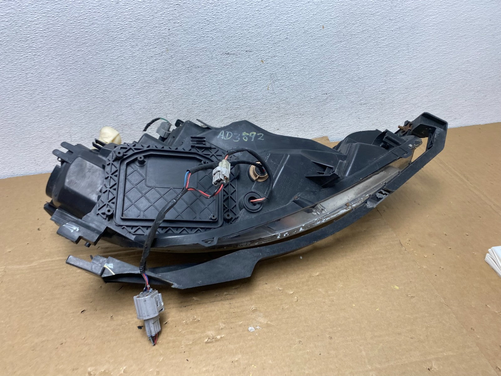 2009 - 2010 Mazda 6 Left Driver LH Side Halogen Headlight AD3892 DW7