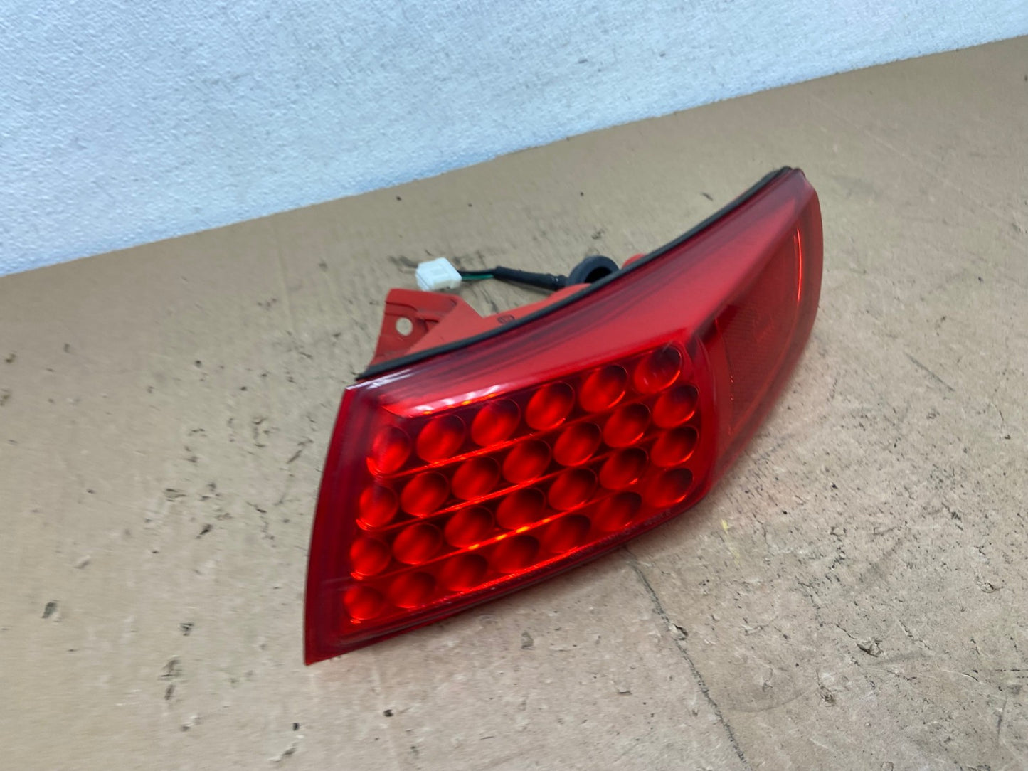 2003 to 2008 Infiniti FX35 FX45 Right Passenger RH Side Tail Light AC7196 LK2