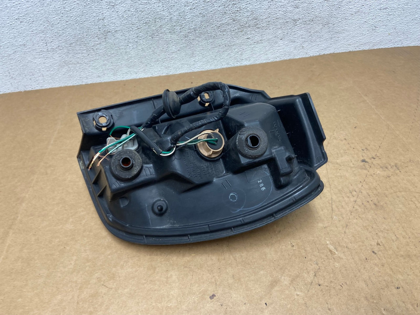 2001 2002 2003 Lexus Rx300 Left Driver Lh Side Tail Light AE3018 LK5