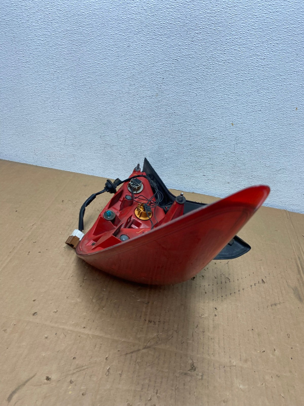2007 - 2012 Nissan Versa Hatchback Left Driver Side Lh Tail Light AD1041 LK5