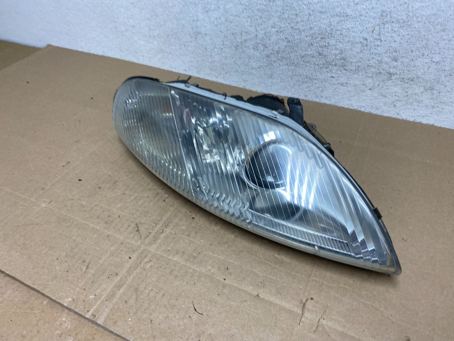 1992 - 2000 Lexus SC300 Right Passenger RH Side Halogen Headlight AE5011 DG1
