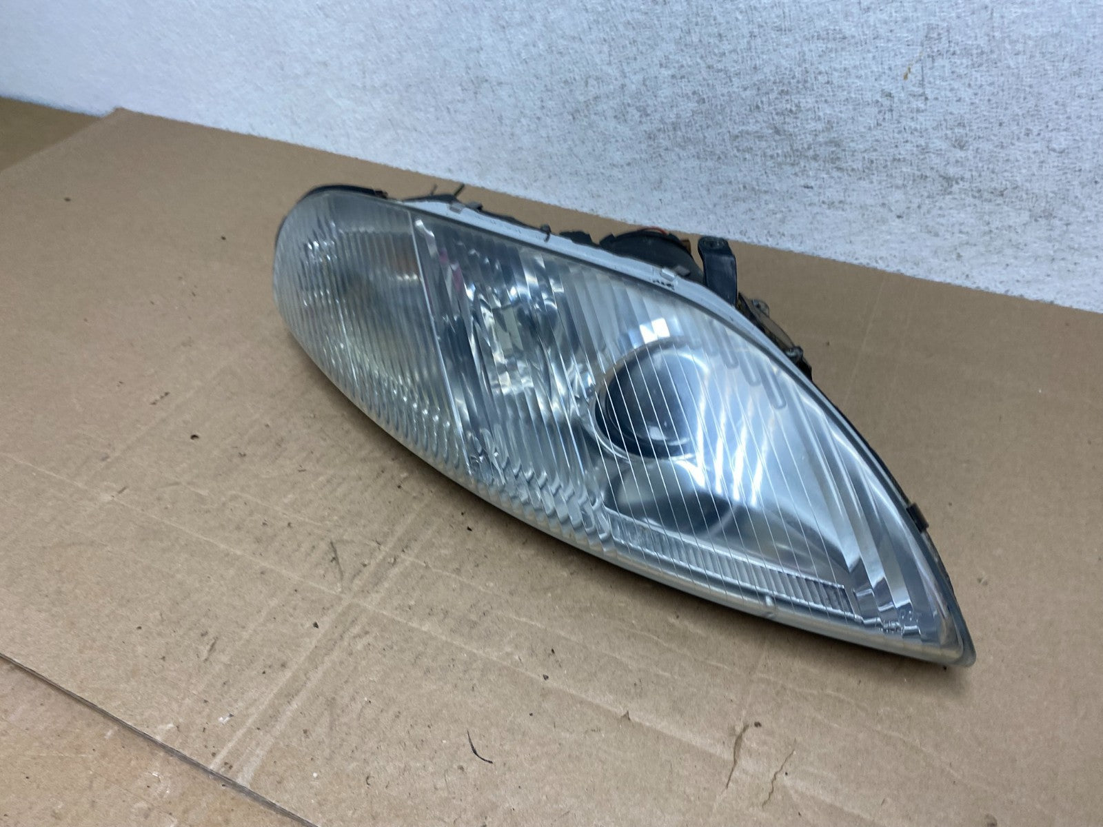 1992 - 2000 Lexus SC300 Right Passenger RH Side Halogen Headlight AE5011 DG1