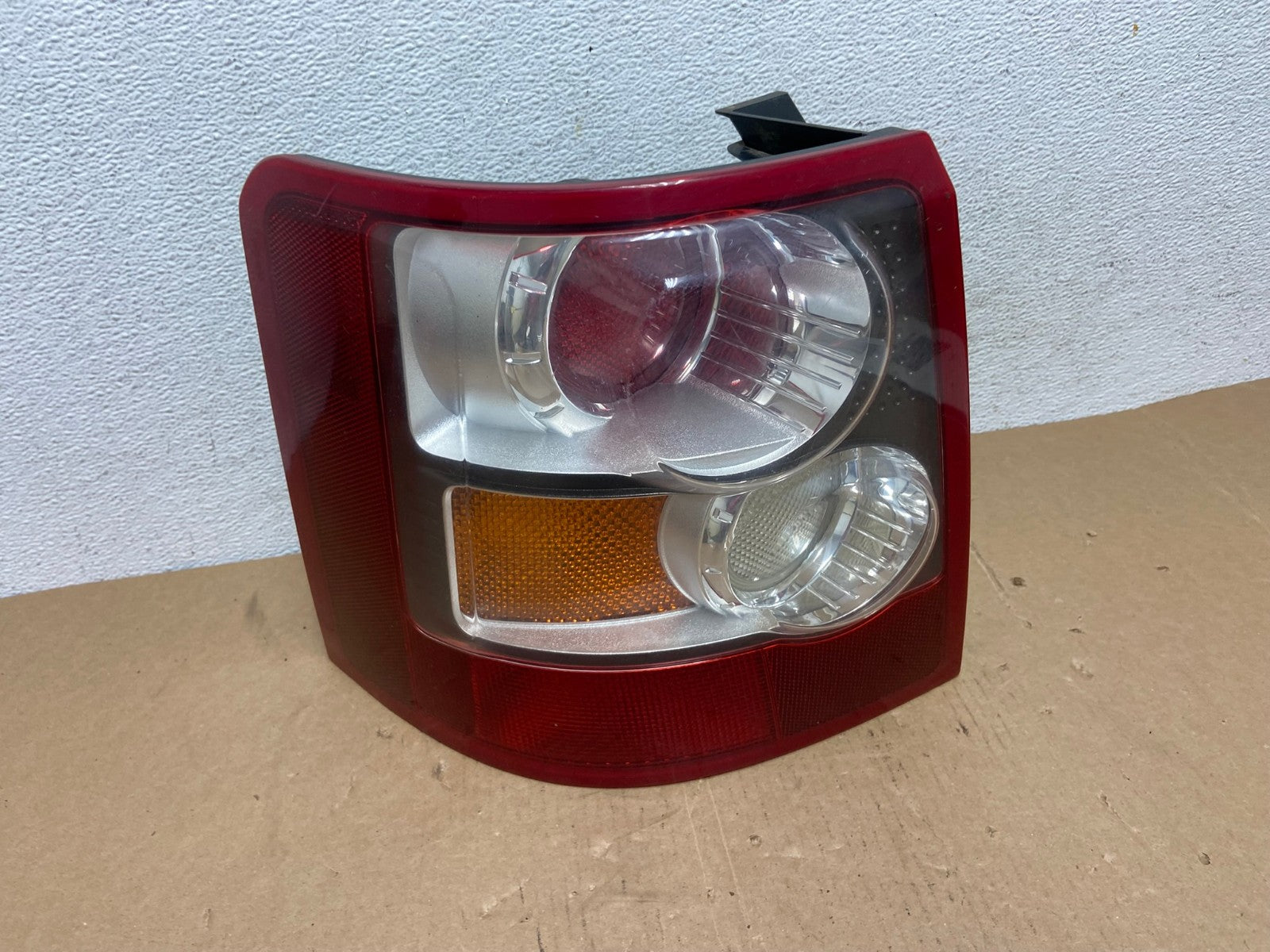 2006 - 2009 Land Rover Range Rover Sport Left Driver LH Tail Light AD7913 LK0