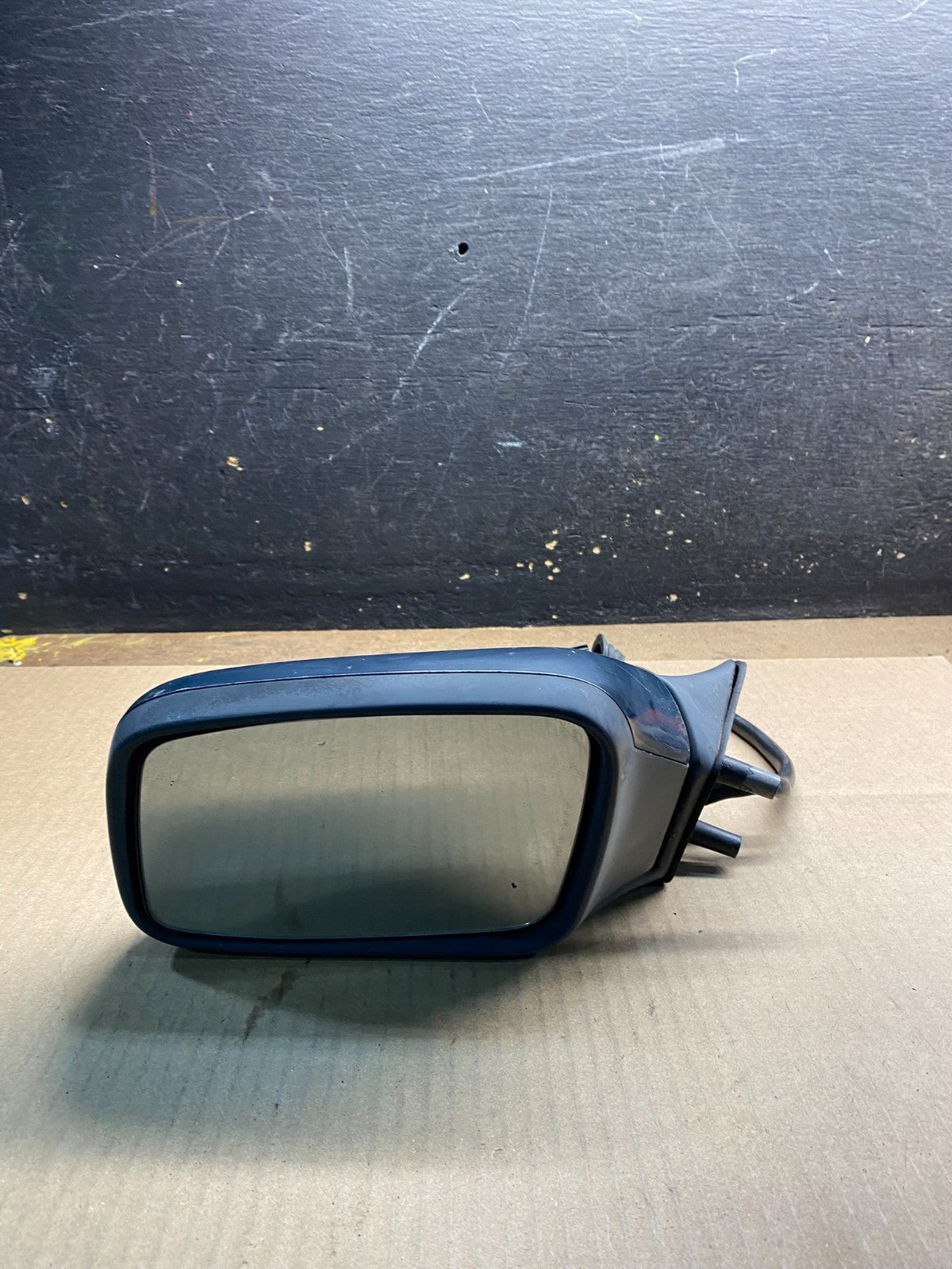 1996 to 2000 Volvo V70 70 Series  Left Driver Side View Door Mirror Z2563 MS9