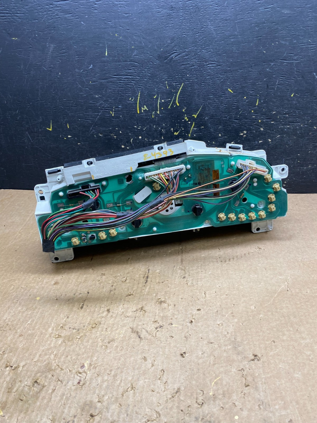 2001-2002 Ford Econoline E250 E350 Van Speedometer Instrument Cluster ad2142 DG4