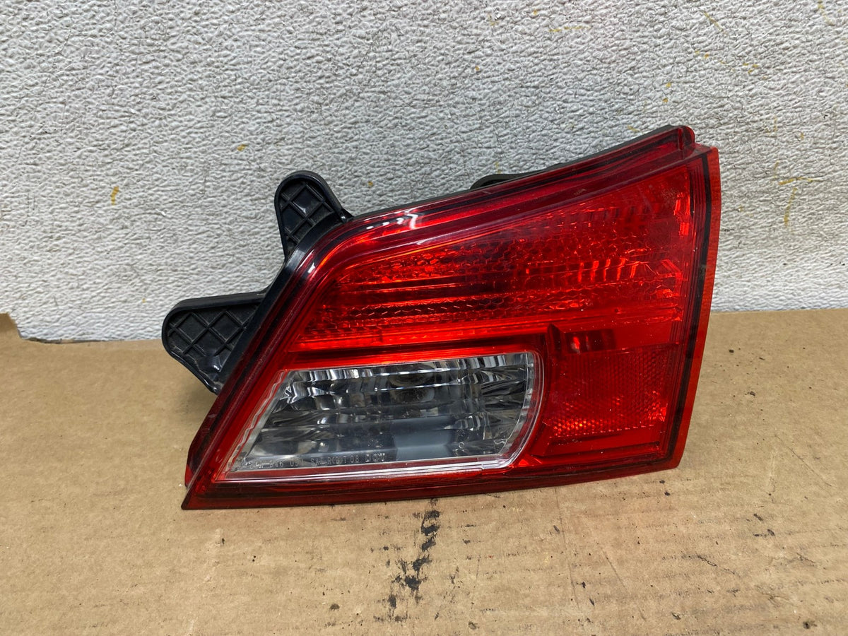 2010 - 2014 Subaru Outback Right Passenger RH Inner Tail Light AH7954 LK0