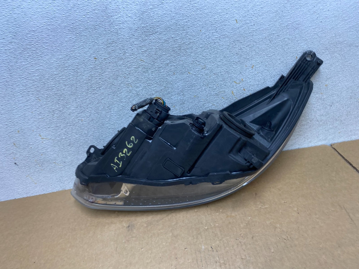2015-2017 Ford Focus Right Passenger Rh Side Halogen Headlight AI3262 DW8