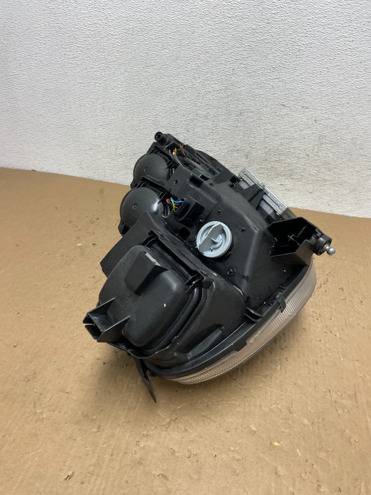 Xenon HID 2003 to 2006 Mercedes S-Class Left Driver LH Headlight AD8811 DW8