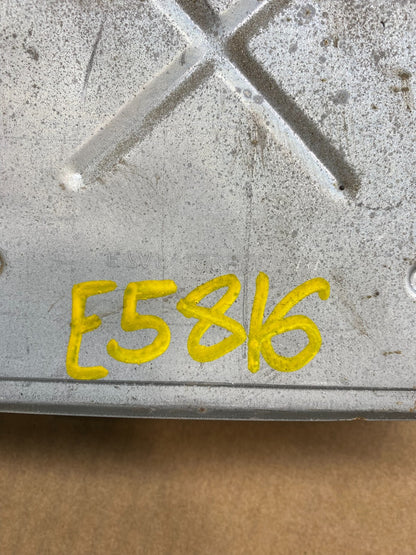 2003 Ford E-Series 4.6L Van Engine Control ECU 3C2A-12A650-AAC AA5837 DG4
