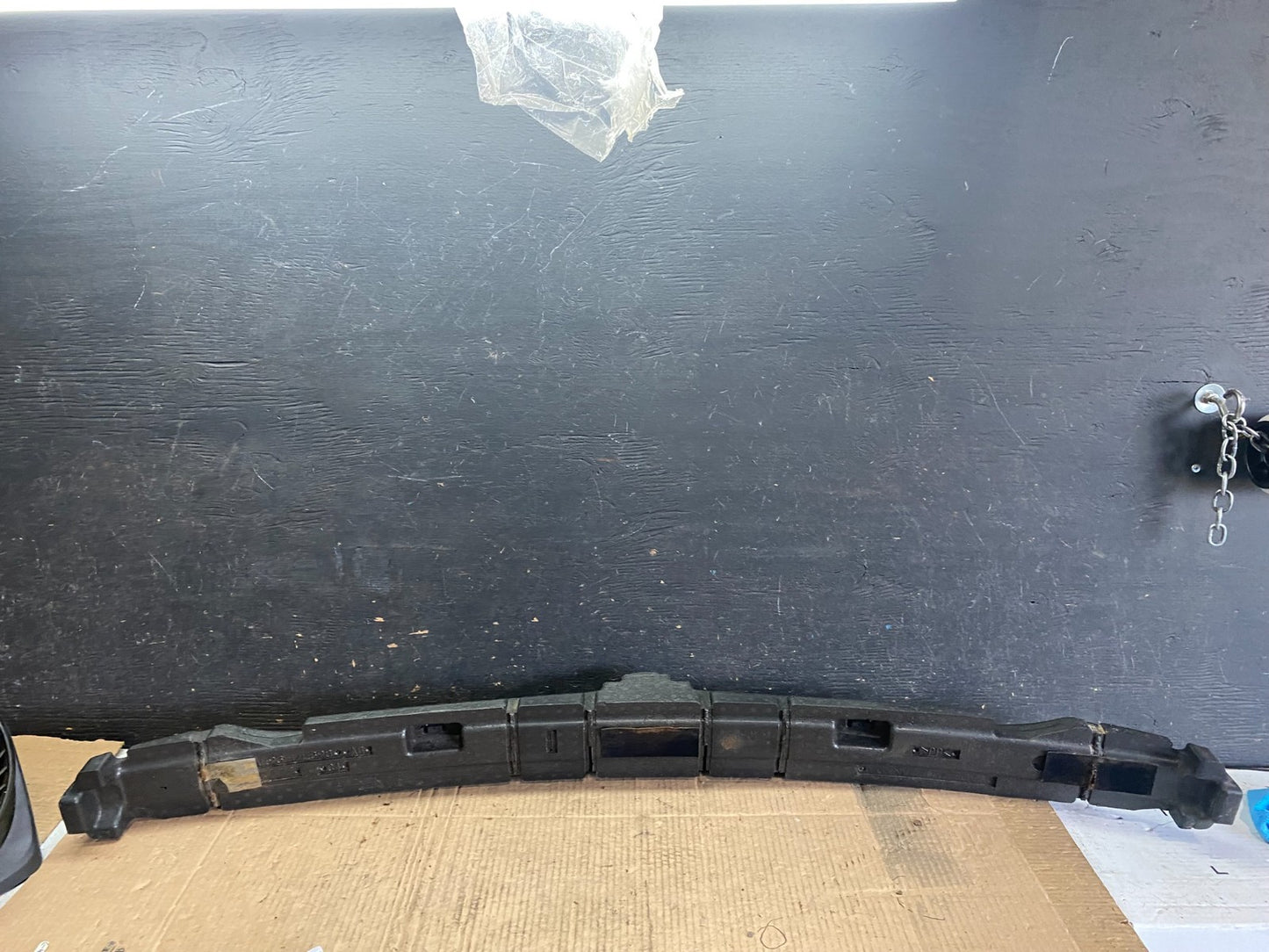 2010 to 2012 Lincoln MKT Front Impact Absorber Q0683 DG3