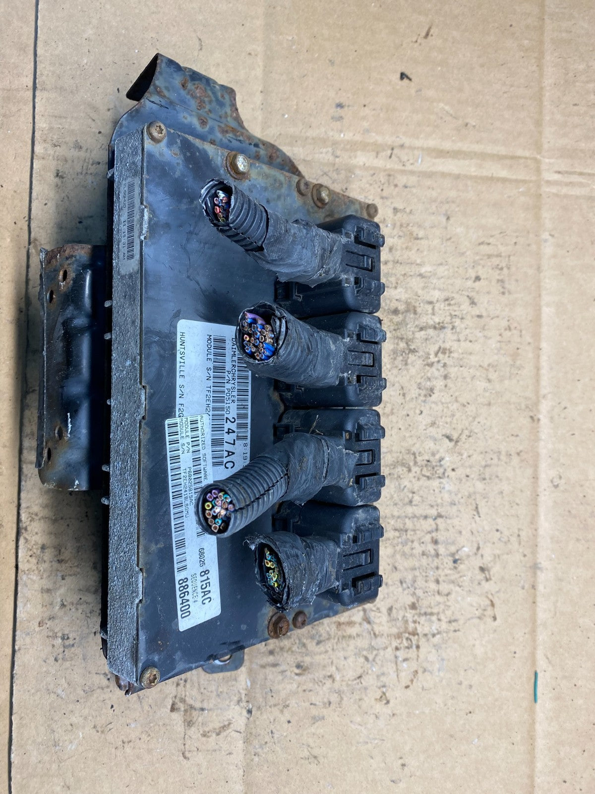 2008 2009  Caravan Town & Country 3.8L Engine Control Unit ECU Module R9100 DG1