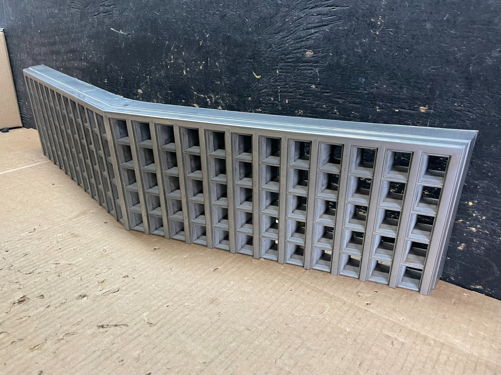 1977 to 1979 Cadillac Deville Front Grill Grille GM 1611929 AB31772