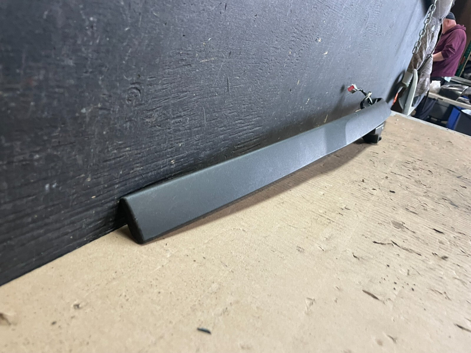 2016  2019 Ford Explorer Interceptor Rear Tailgate Molding With Camera M6139 DG2