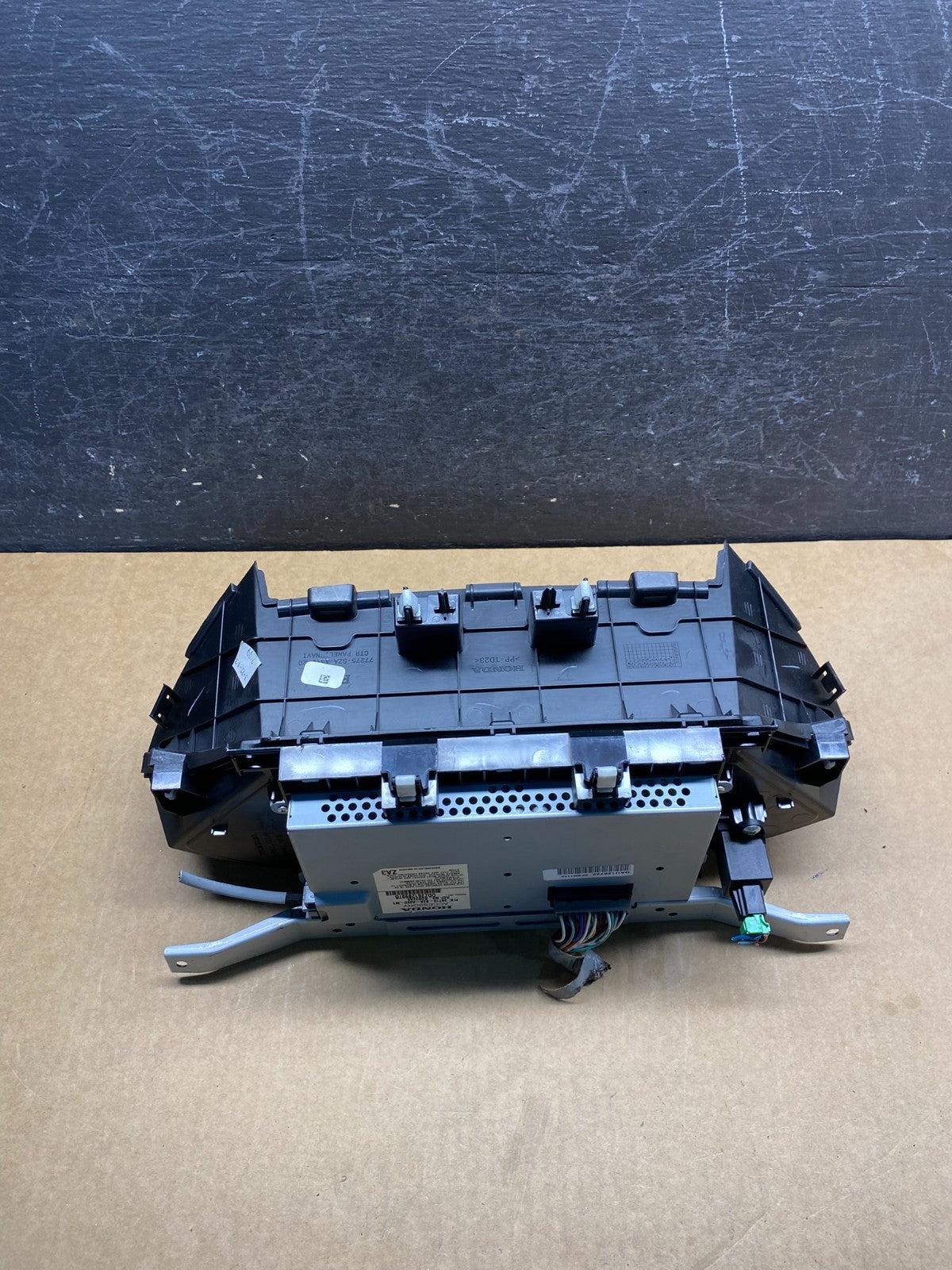 2012 to 2015 Honda Pilot Information Display Screen AH7164 DG6