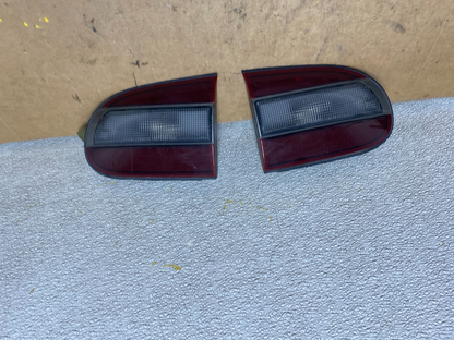 1993 to 1997 Chevrolet Geo Prizm Left+Right Side Inner Tail Light OEM X70630