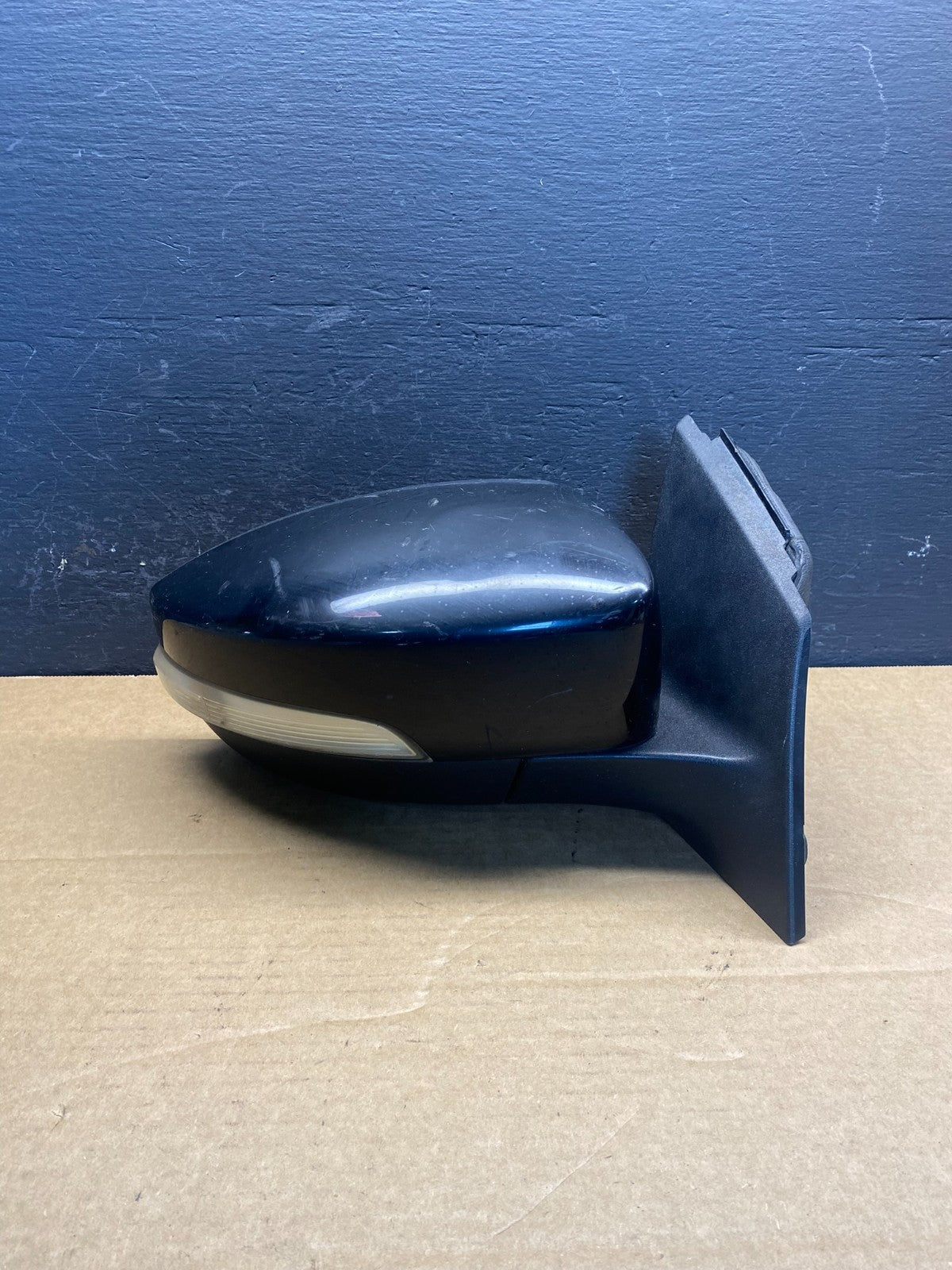 2012-2014 Ford Focus Right Passenger View Door Turn Sgn Mirror ac7945 DG0