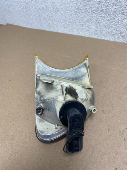 2000 to 2003 BMW 325Ci 330Ci E46 Coupe Right Passenger Turn Signal OEM j8742DG6