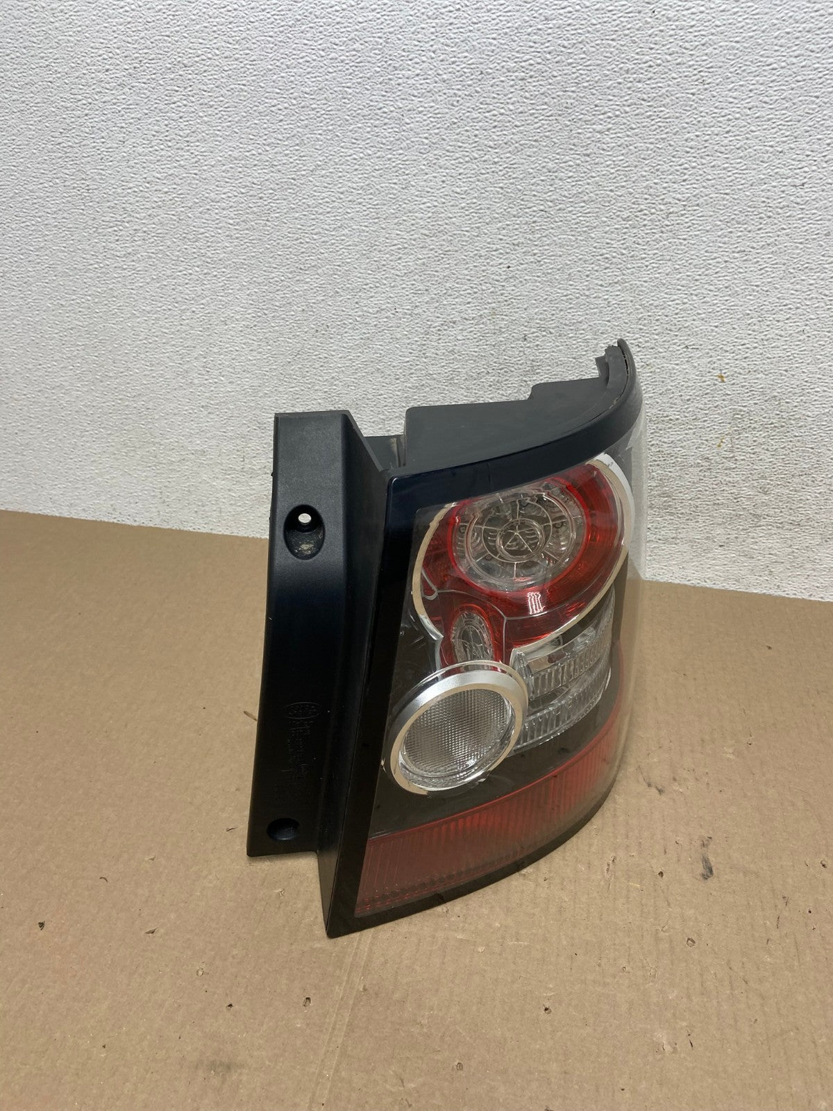 2010 - 2011 Land Rover Range Rover Sport Right Passenger Tail Light AE6968 LK2