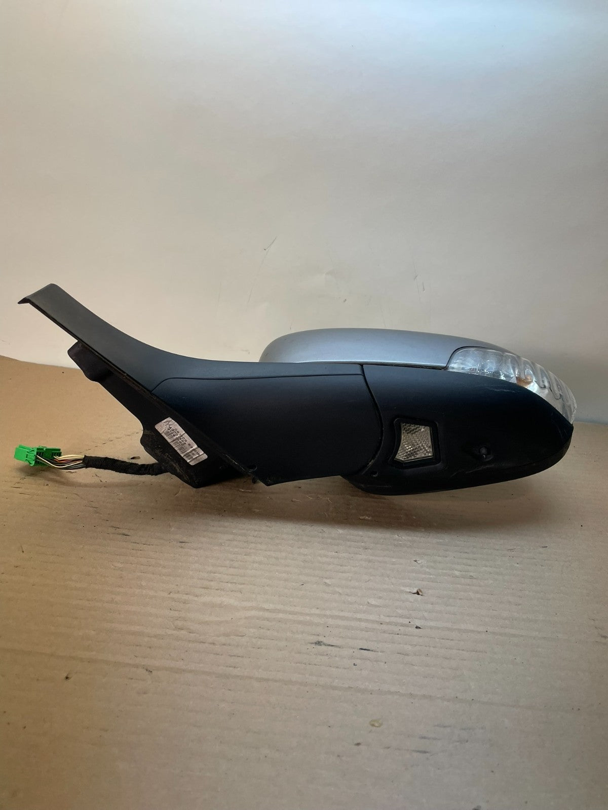 2007 to 2011 Volvo S80 Left Driver LH Side View Door Mirror AH8693 DG3