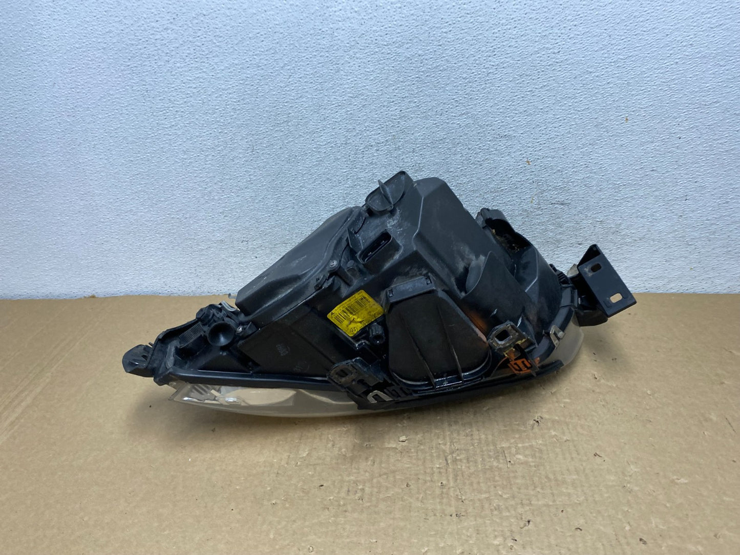 2007-2010 BMW 3-Series Coupe 335i Right Passenger Headlight Xenon HID AF7384 DW7