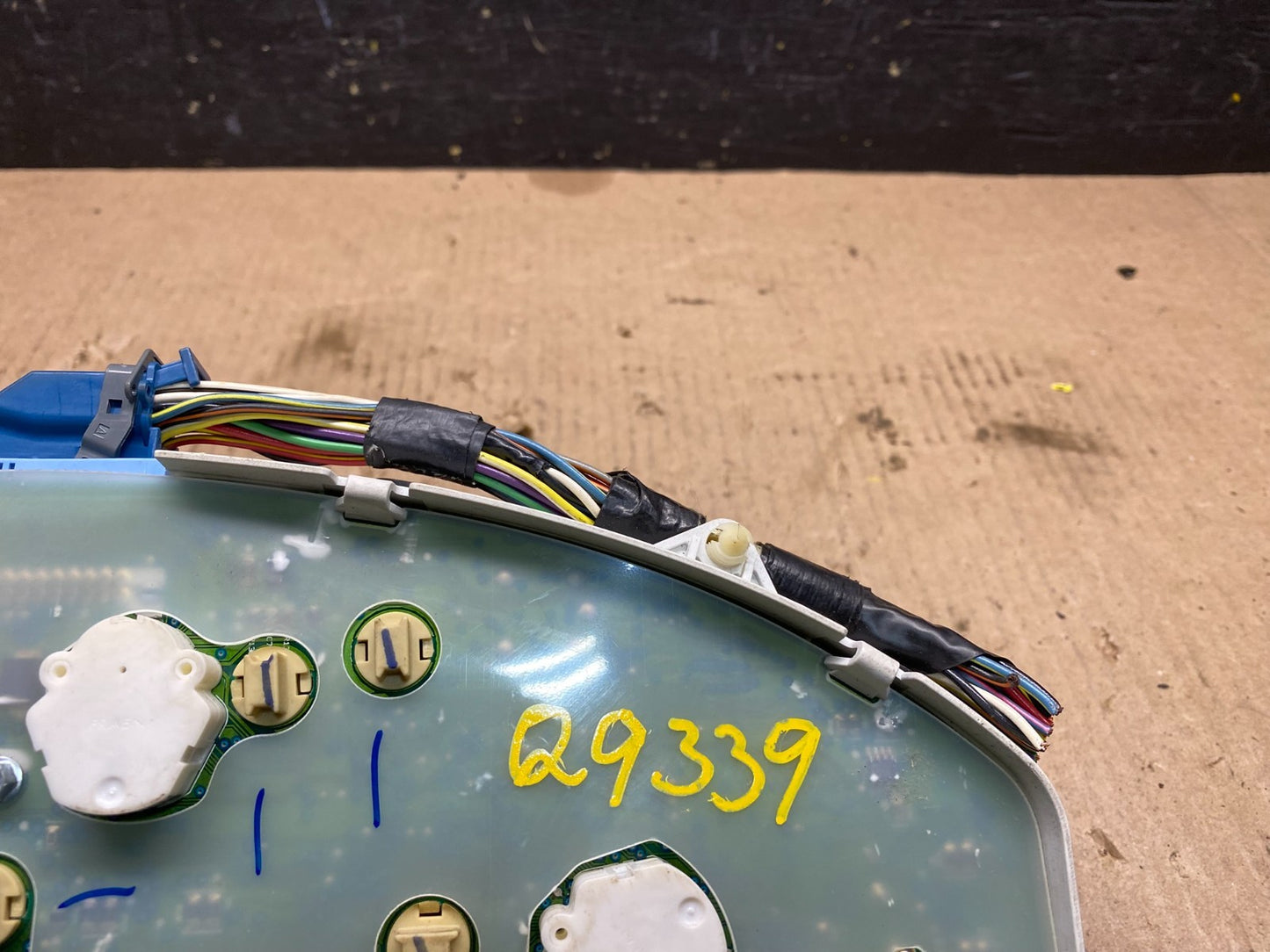 2007 Ford F1reestyle Speedometer Cluster Gauge Oem Q9339 DG8