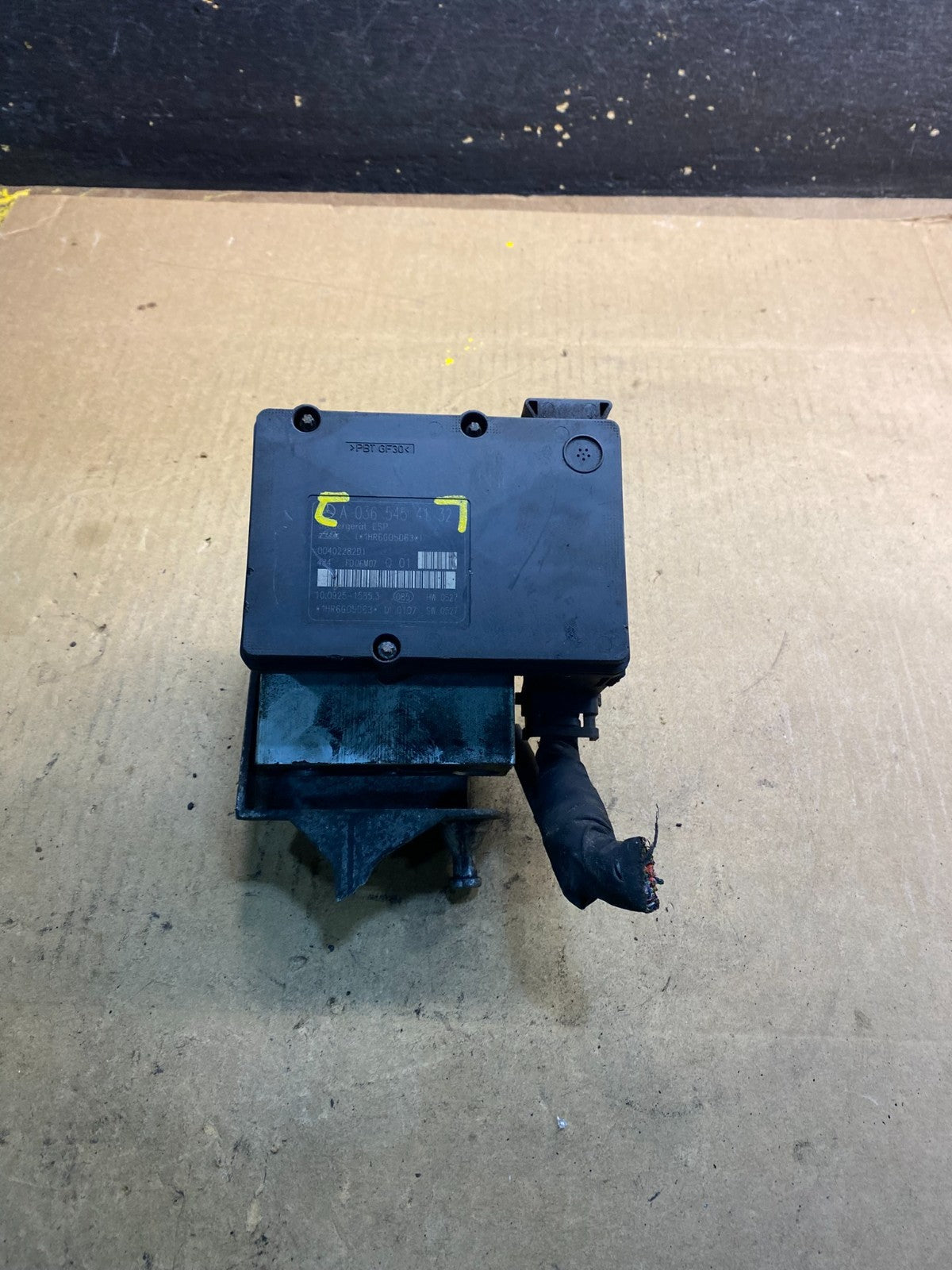 2005 to 2009 Mercedes W203 C230 CLK350 ABS Anti Lock Brake Pump Module z2392 DG5