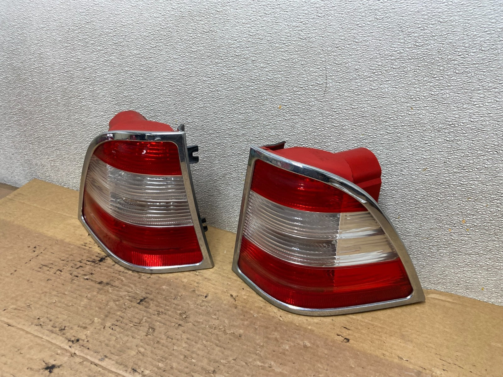 2002-2005 Mercedes ML 350 Ml-Class Left+Right Side Tail Lights AB3365 DW1