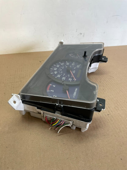 2003 to 2006 Mitsubishi Fuso Speedometer Cluster Gauge 157530-4830 ai4328 DG1