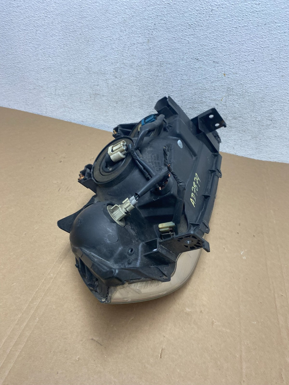 2001 to 2003 Acura MDX Left Driver LH Halogen Headlight AD7879 DW7
