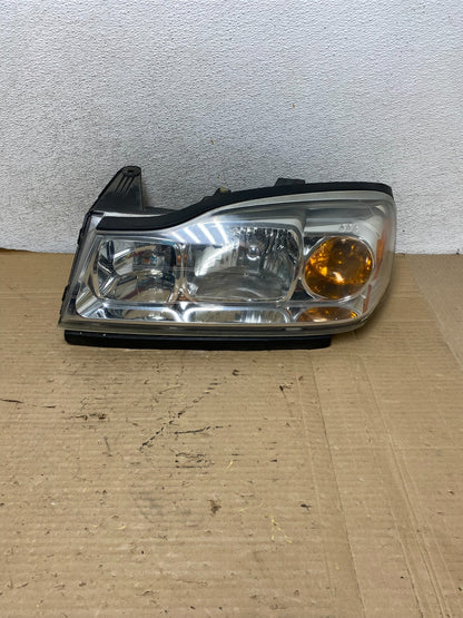2006 to 2007 Saturn Vue Headlight Left Driver LH Side Halogen AG9091 DW0