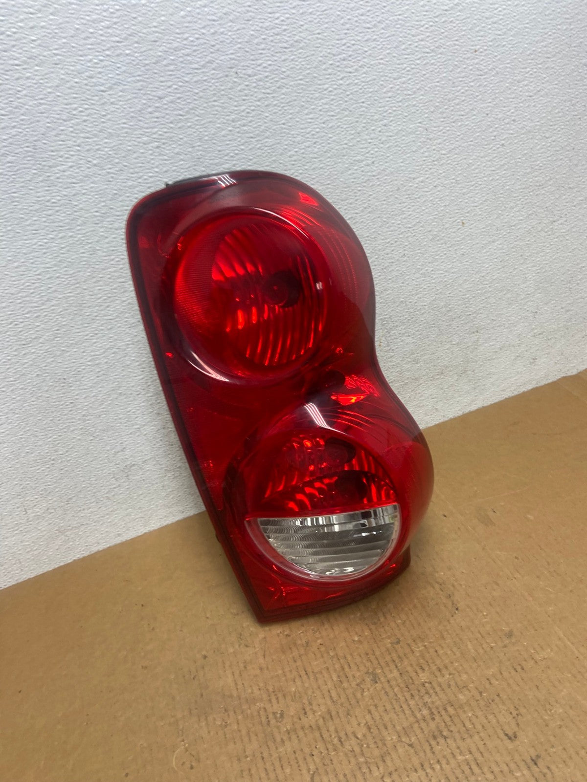 2004-2009 Dodge Durango Tail Light Right Passenger RH Side AE0541 LK2