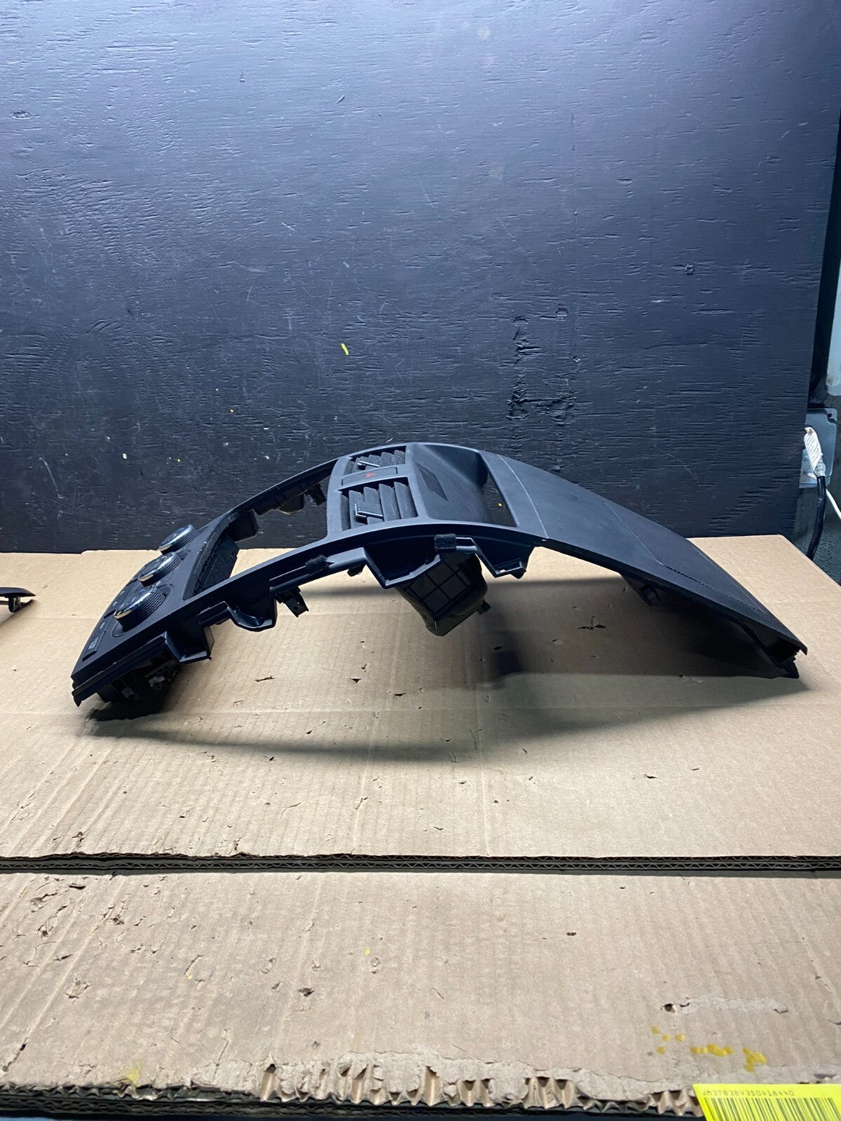 2010 - 2015 Mazda CX-9 Radio Dash Trim Bezel W/Vent AC Climate Control i5198 DG12