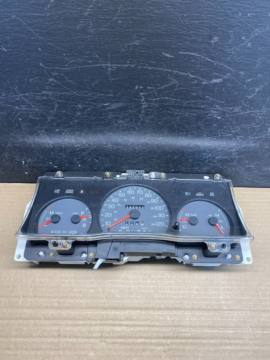 2003 to 2005 Ford Crown Victoria Speedometer Cluster Gauge AF3825 DW0